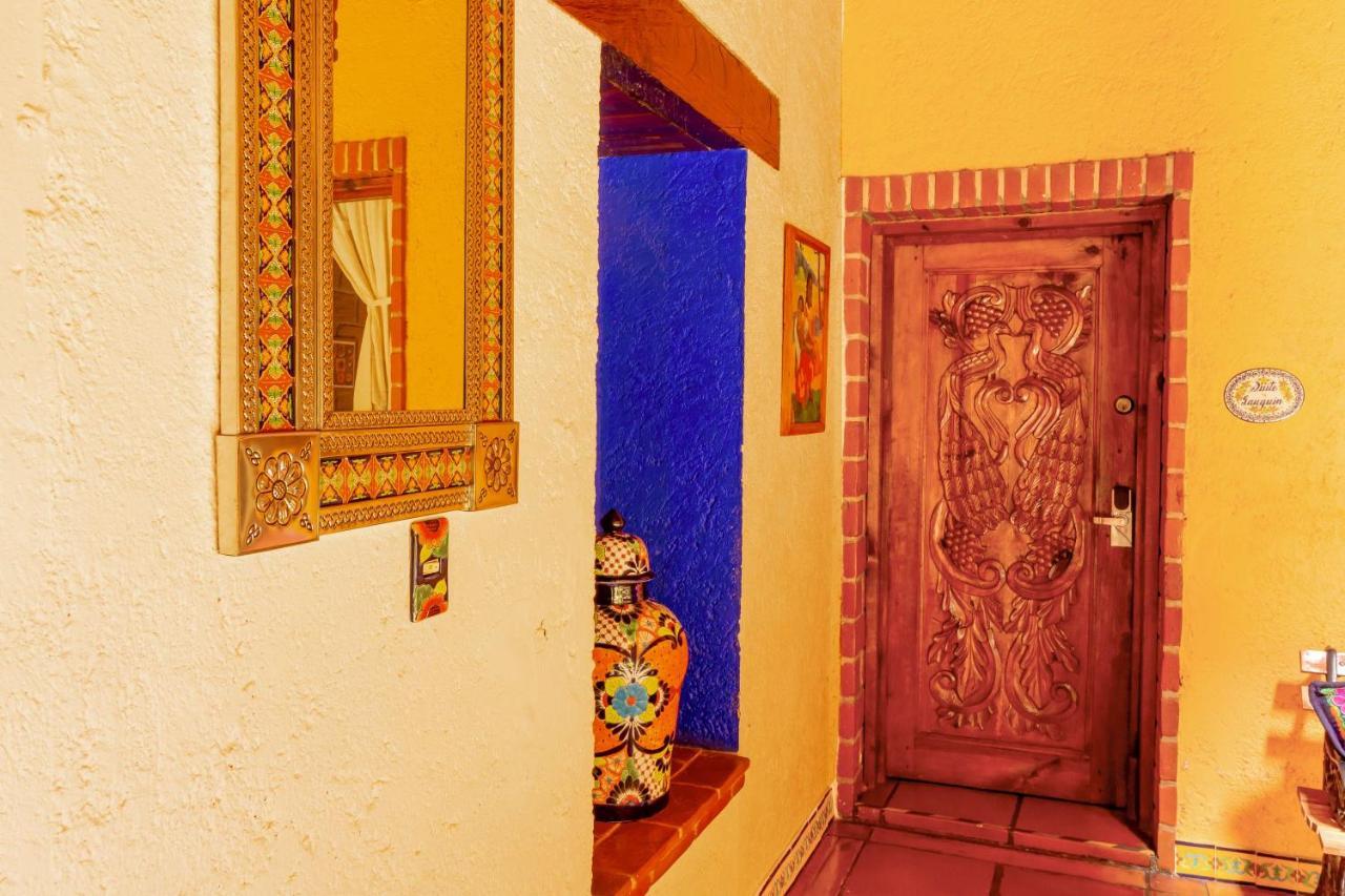 Mex Suites Casa Azul B&B เม็กซิโกซิตี้ ภายนอก รูปภาพ