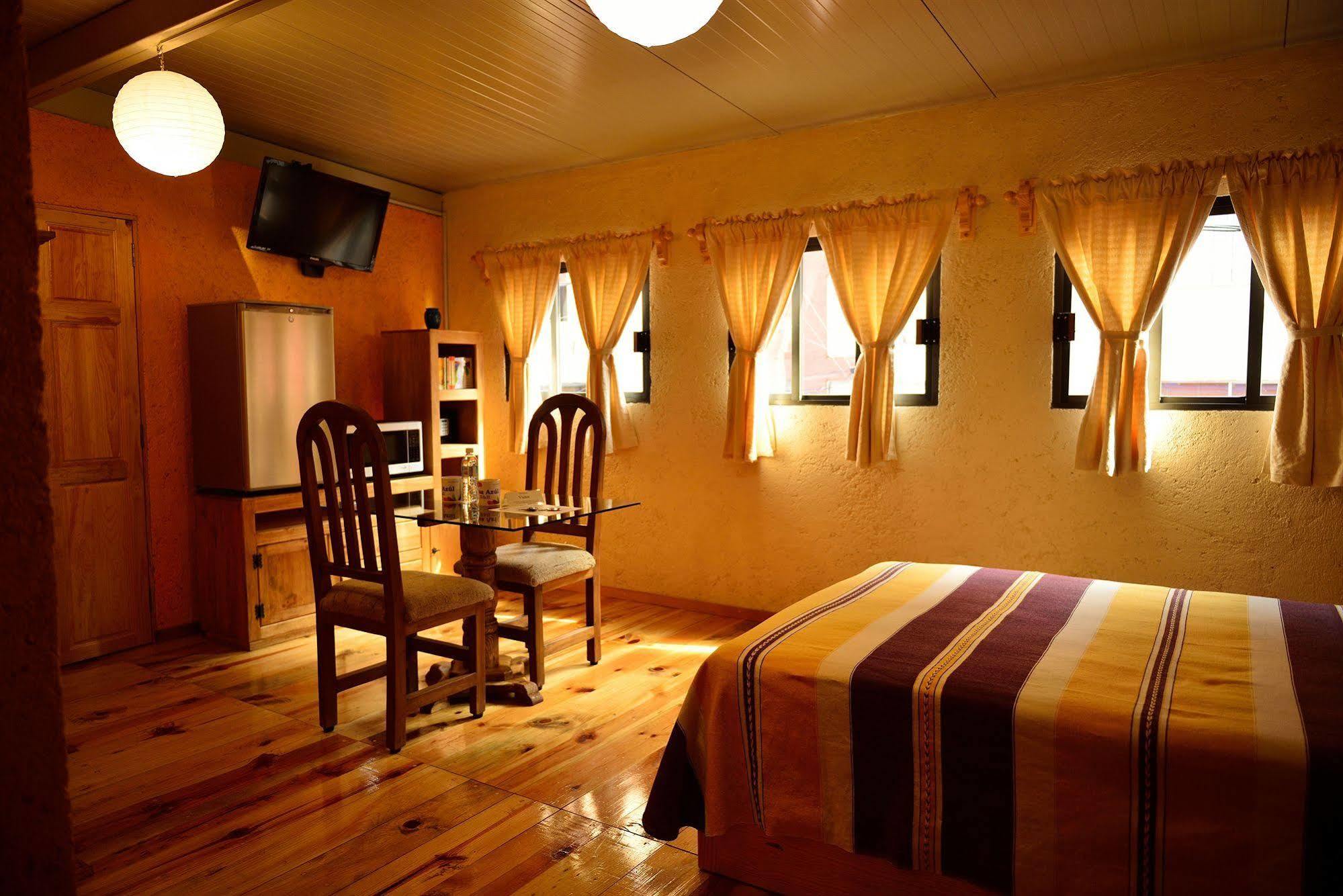 Mex Suites Casa Azul B&B เม็กซิโกซิตี้ ภายนอก รูปภาพ
