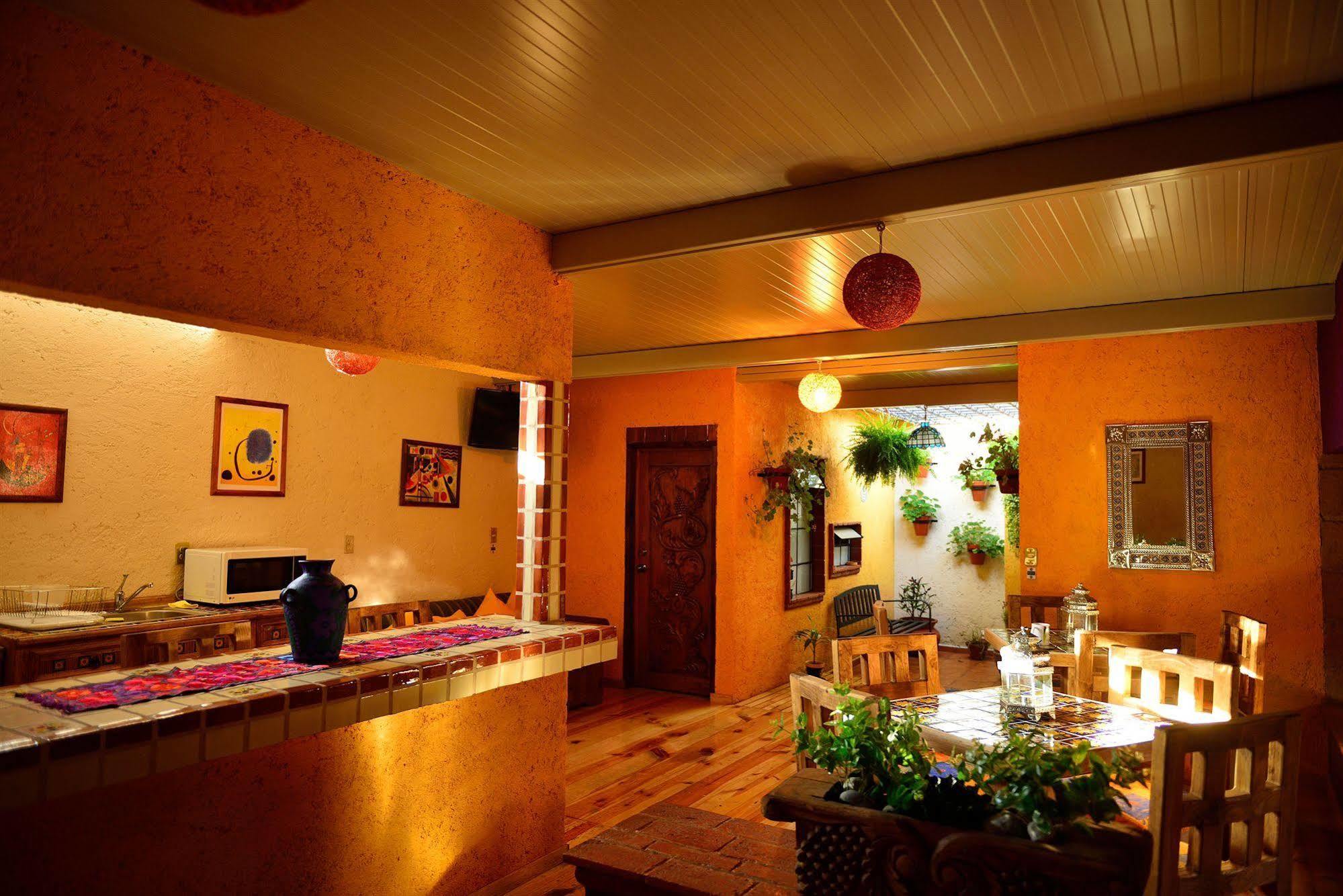 Mex Suites Casa Azul B&B เม็กซิโกซิตี้ ภายนอก รูปภาพ